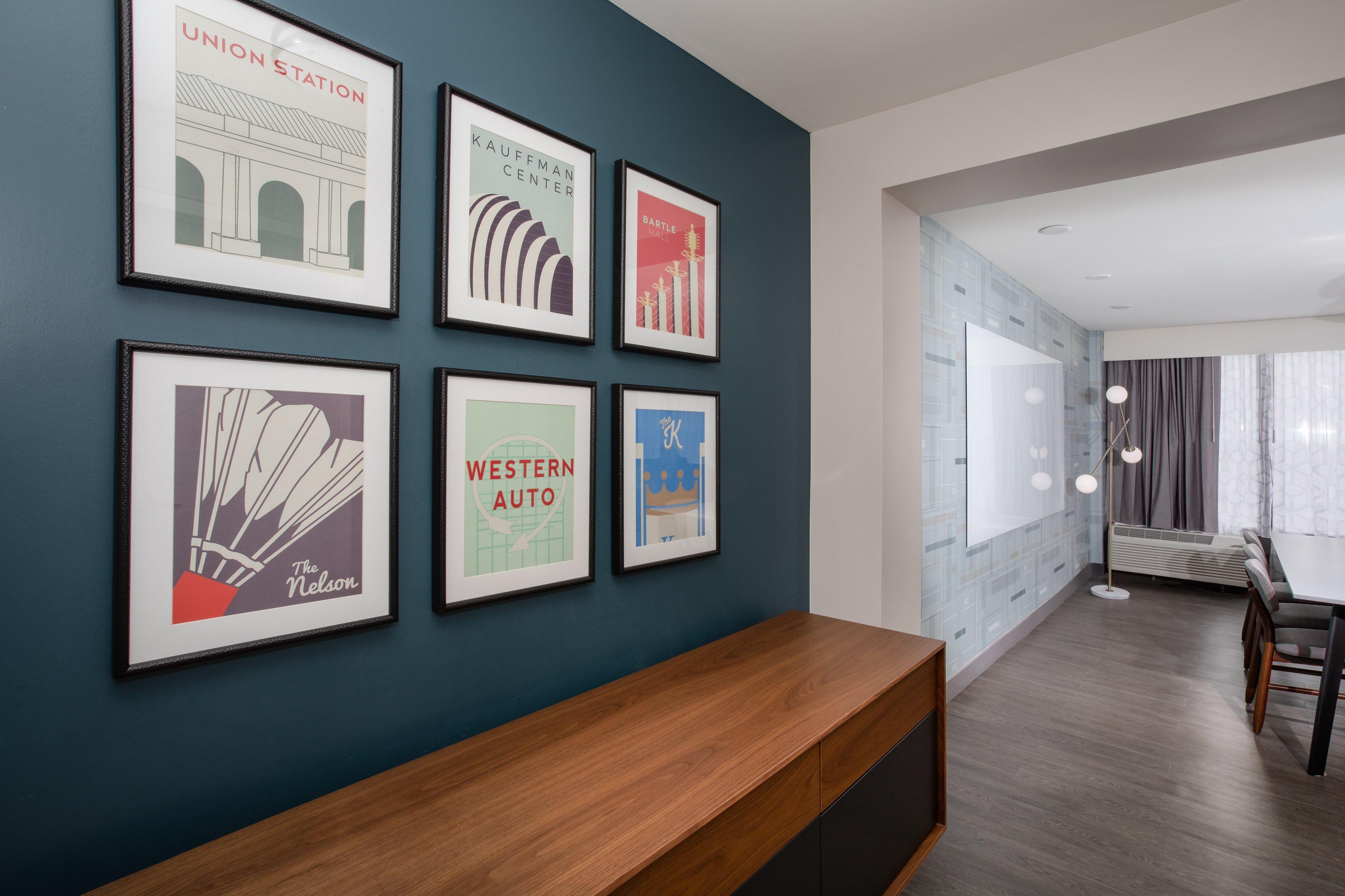 Crowne Plaza Kansas Downtown By Ihg Hotel 4*