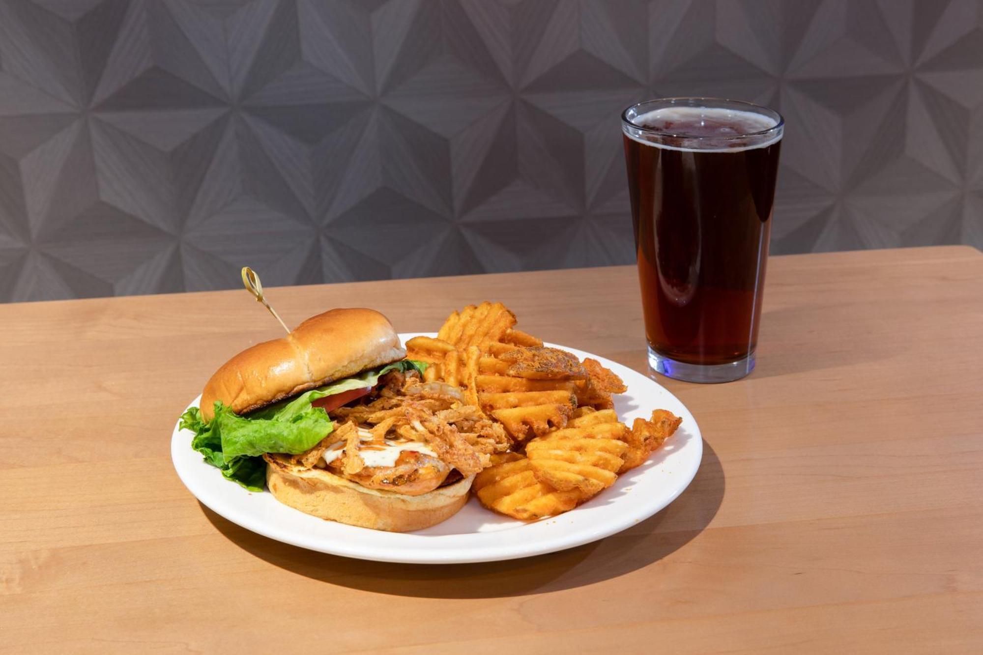 Crowne Plaza Kansas Downtown By Ihg Hotel 4*
